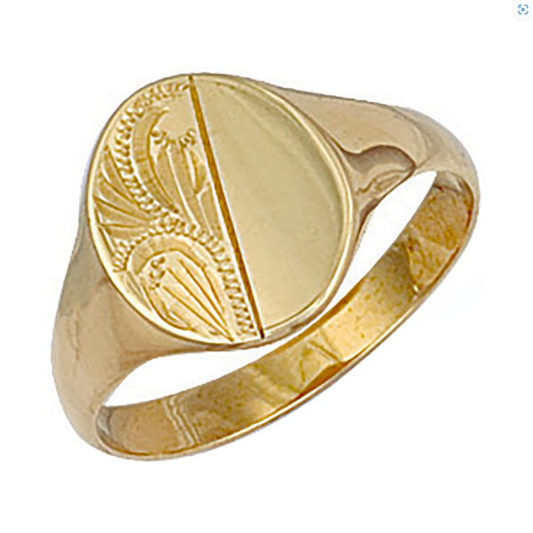 9ct Gold Engraved Oval Signet Ring R118