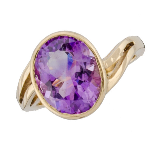 9ct Large Oval Amethyst ring R1417