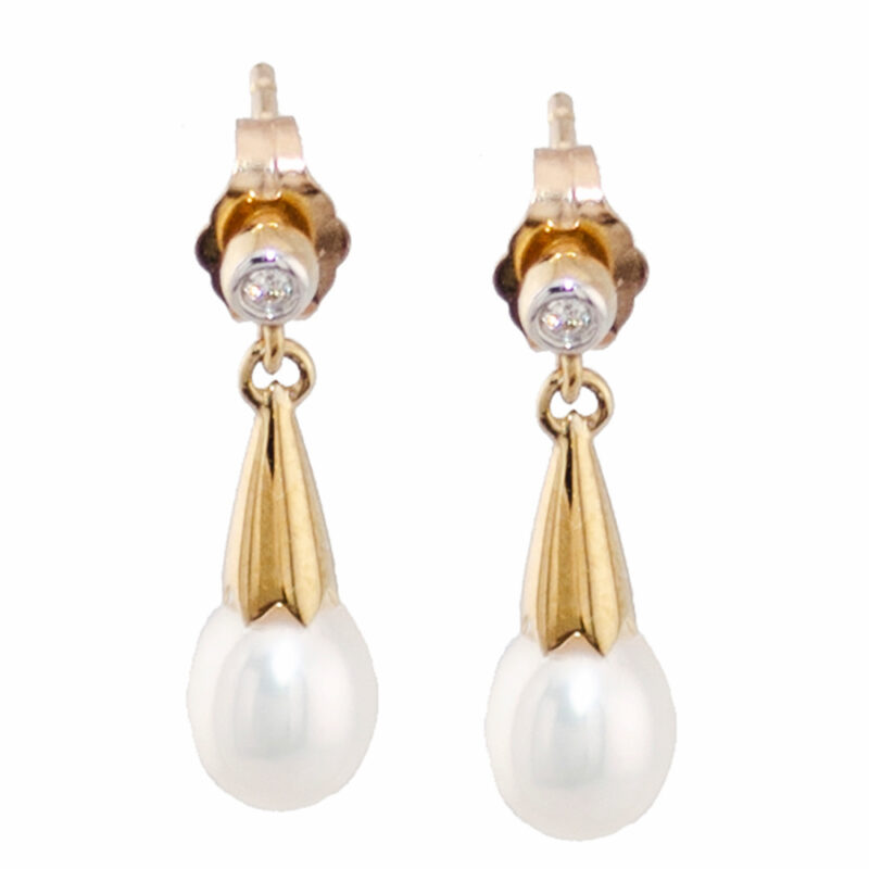 Diamonds Freshwater Pearl Drop Studs D067